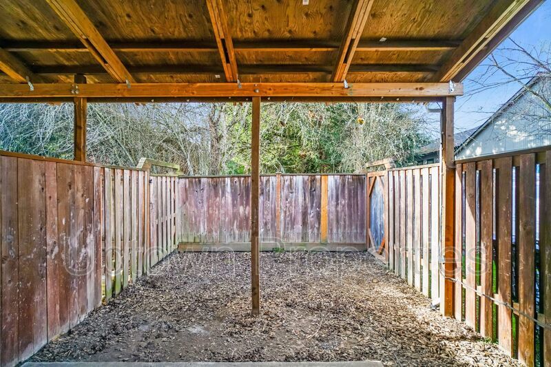 Available 2BR/1.5BATH Apartment in Beaverton! **100% OFF March's rent! property image