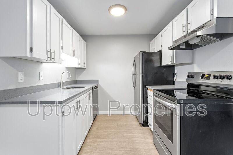 Charming 1-Bedroom Apartment in North St. Johns! property image