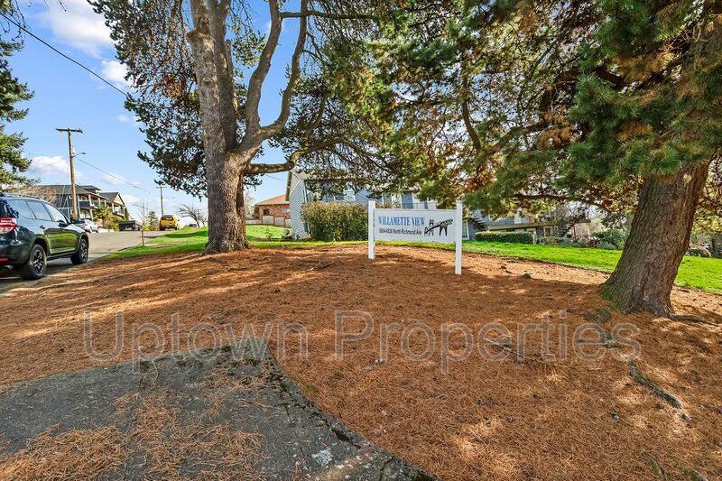 Charming 1-Bedroom Apartment in North St. Johns! property image