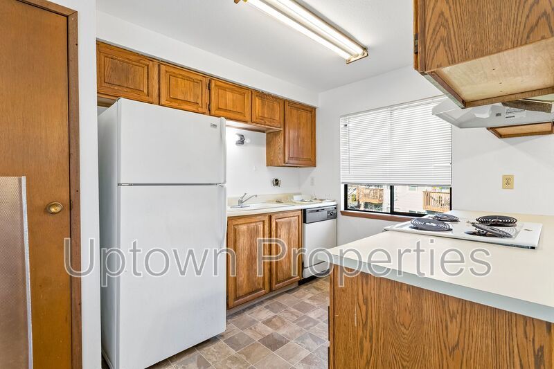 2BR/1.5Bath Apartment in Beaverton + Washer/Dryer Hookups **100% OFF March's Rent! property image