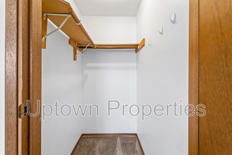 2BR/1.5Bath Apartment in Beaverton + Washer/Dryer Hookups **100% OFF March's Rent! property image