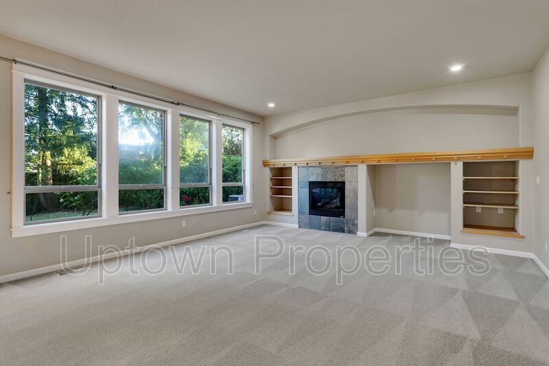 Fabulous 4BD/2.5BTH/2-Car Garage Renaissance Home in Rock Creek / Bethany area property image