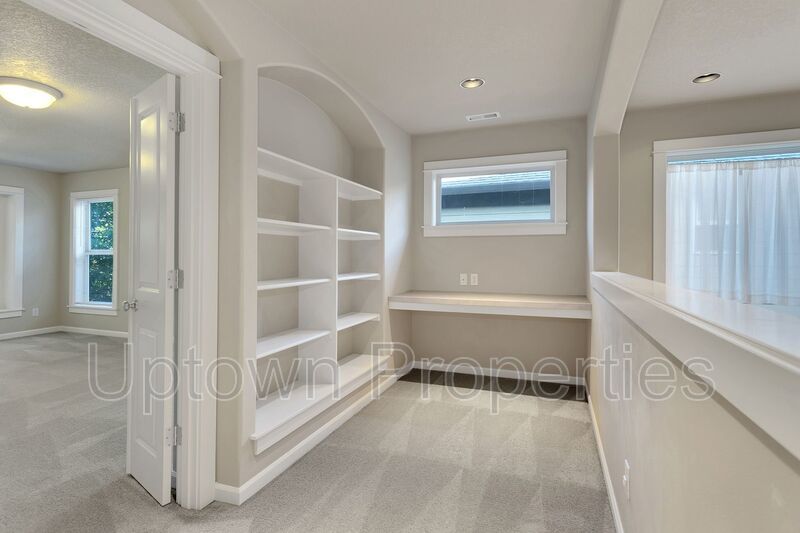 Fabulous 4BD/2.5BTH/2-Car Garage Renaissance Home in Rock Creek / Bethany area property image