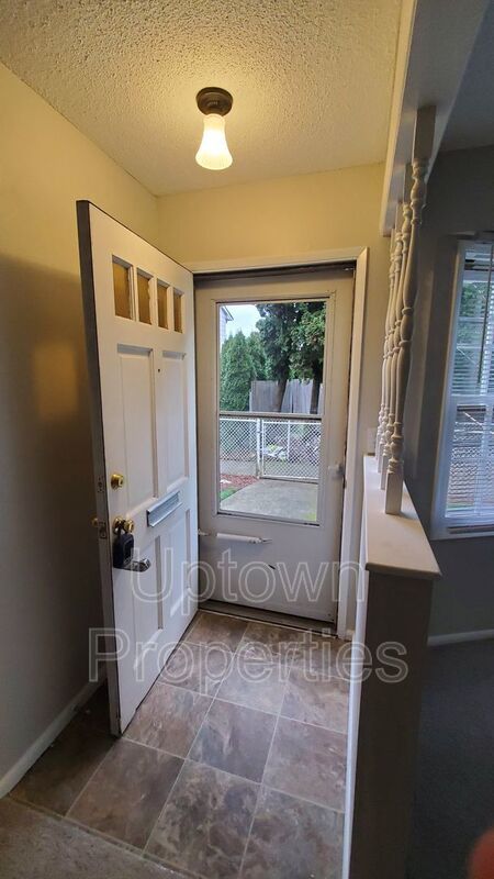 ***FIRST MONTH FREE***2BD/1.5BTH Townhome + Private Fenced Patio + W/D in unit + Parking Included property image