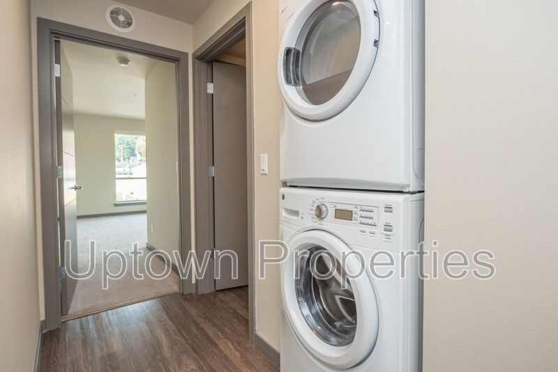 1BR End Cap in New Complex Near Water at Willamette Park property image