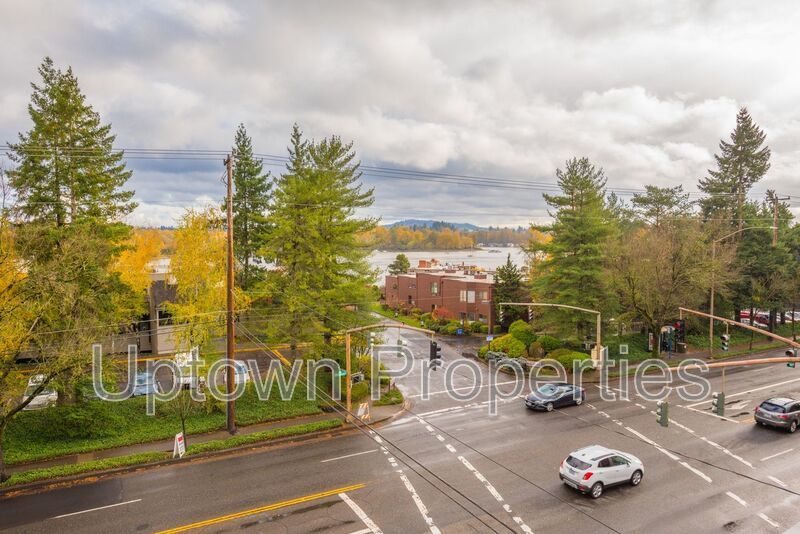 Modern Studio + A/C + W/D + Wood Floors + Walk to Willamette River! property image