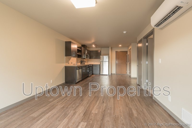 Ground Floor 1 bed + Private Patio + Wood Floors + W/D + A/C property image