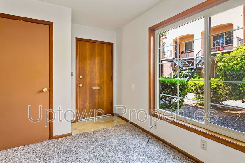 Cozy 1BD/1BTH Vintage Montavilla Charmer! property image