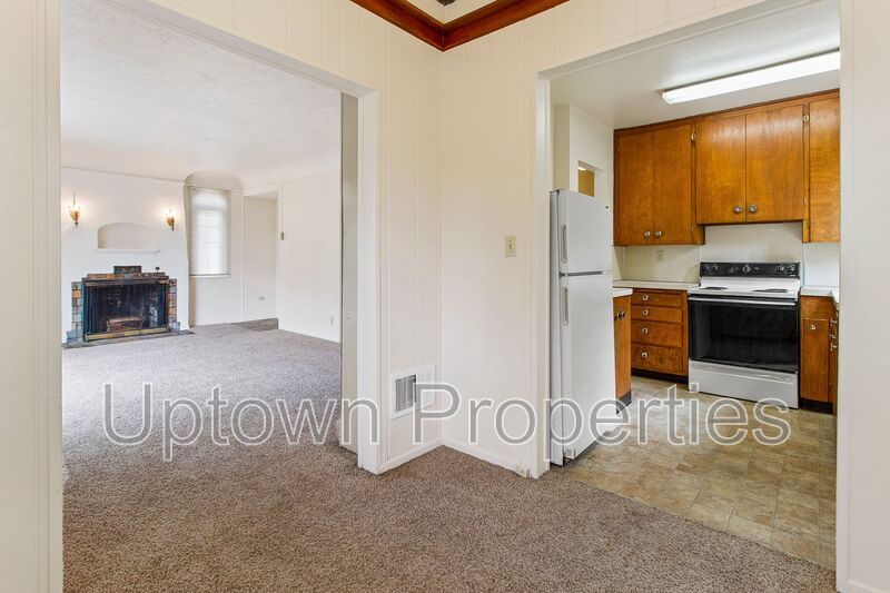 Cozy 1BD/1BTH Vintage Montavilla Charmer! property image