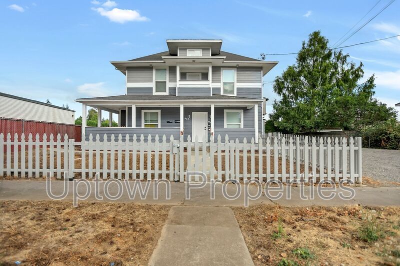 Modern Large Studio + Separate Sleeping Area | Private Balcony | Wood Floors | Move-In Special! property image