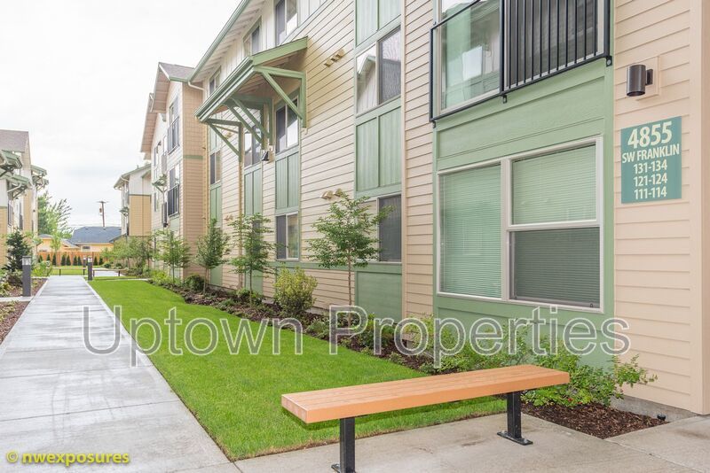 Spacious NEW Construction 925 sq ft 2 bed 1 bath W/D included property image