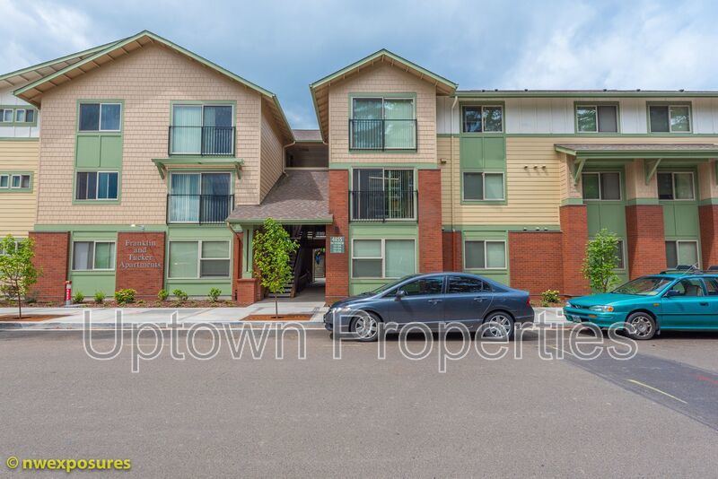 Spacious NEW Construction 925 sq ft 2 bed 1 bath W/D included property image