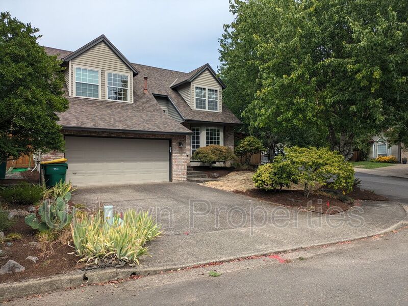 3BD| 2.5 BTH 2 Car Garage + Central Air + W/D + Fenced Yard in the Garden Home neighborhood! property image
