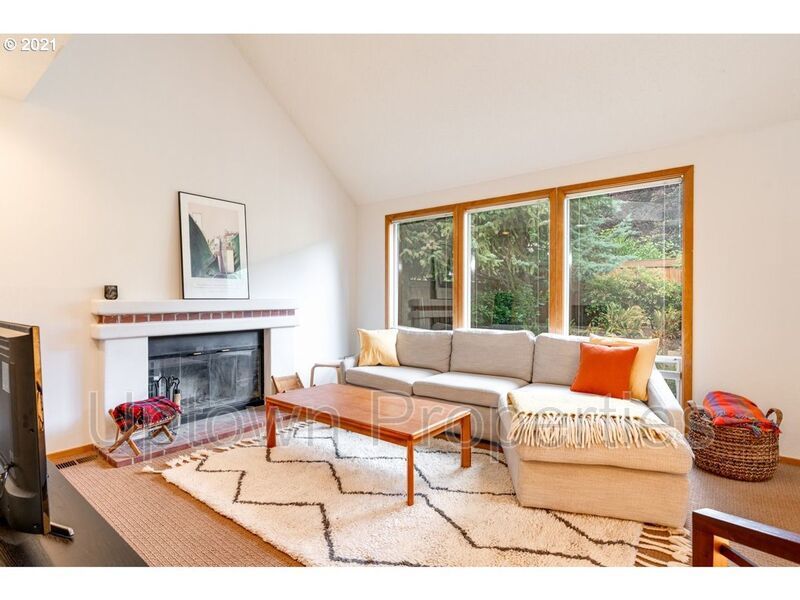 3BD| 2.5 BTH 2 Car Garage + Central Air + W/D + Fenced Yard in the Garden Home neighborhood! property image