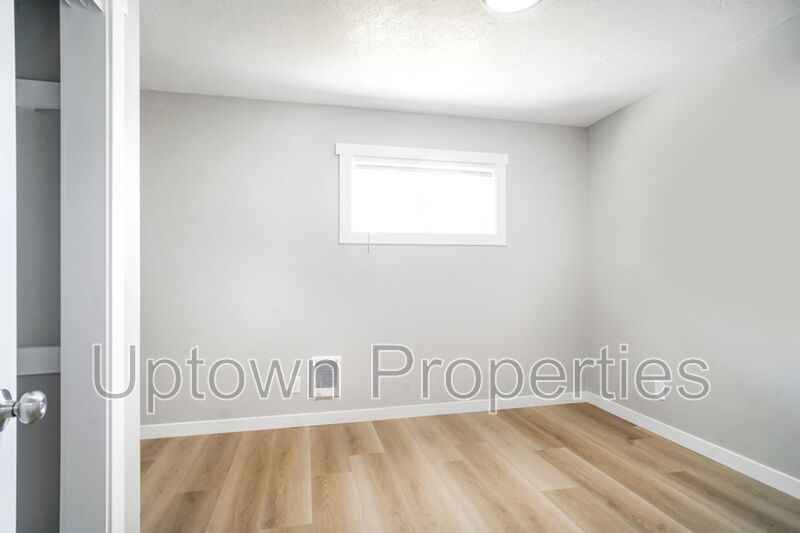 Cozy 1 BD/1 BTH Single Story  + Private Patio + Fenced Yard + W/D Hookups property image