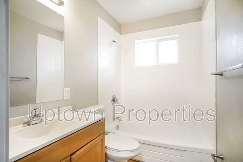 Cozy 1 BD/1 BTH Single Story  + Private Patio + Fenced Yard + W/D Hookups property image