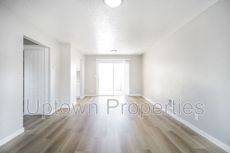 Cozy 1 BD/1 BTH Single Story  + Private Patio + Fenced Yard + W/D Hookups property image