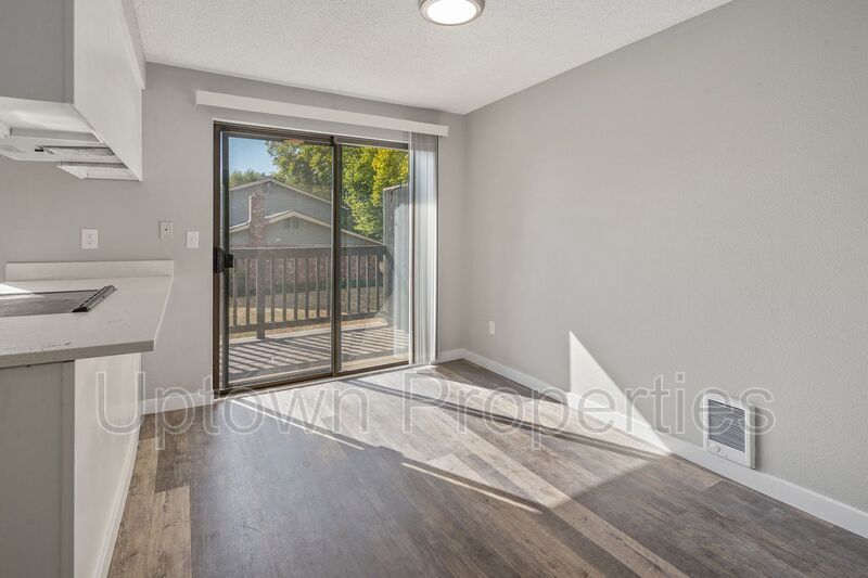Remodeled 2 Bedroom / 1.5 Bathroom Apartment in Beaverton! property image