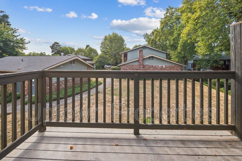 Remodeled 2 Bedroom / 1.5 Bathroom Apartment in Beaverton! property image