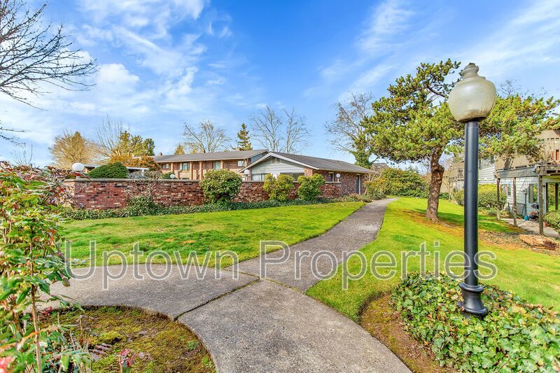 Remodeled 2 Bedroom / 1.5 Bathroom Apartment in Beaverton! property image