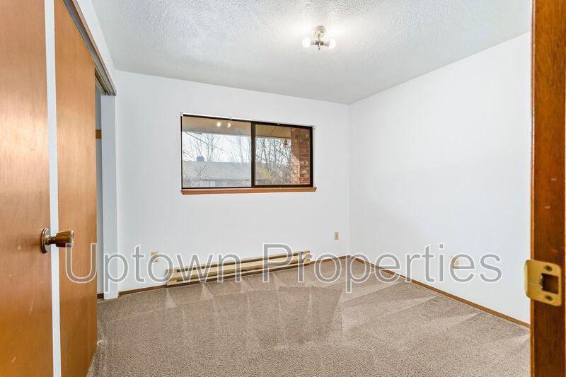 Charming Vintage 2BR/1.5Bath + W/D Hookups! + $500 off rent + $500 deposit + application fee waived property image