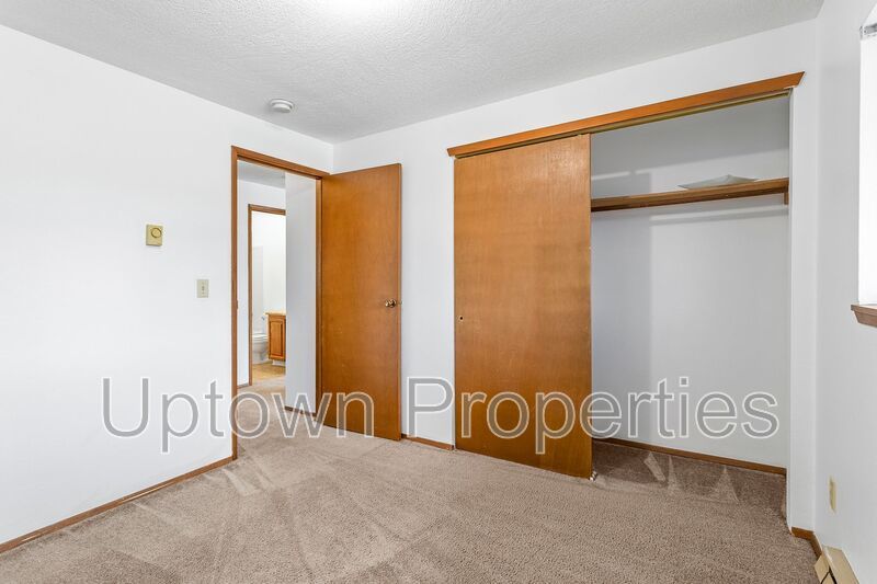 Charming Vintage 2BR/1.5Bath + W/D Hookups! + $500 off rent + $500 deposit + application fee waived property image
