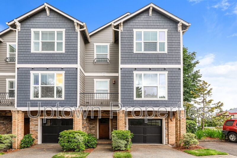3BD 2.5BA + Bonus Room + Tri Level Townhouse w/Garage + AC + Balcony + Washer/Dryer property image