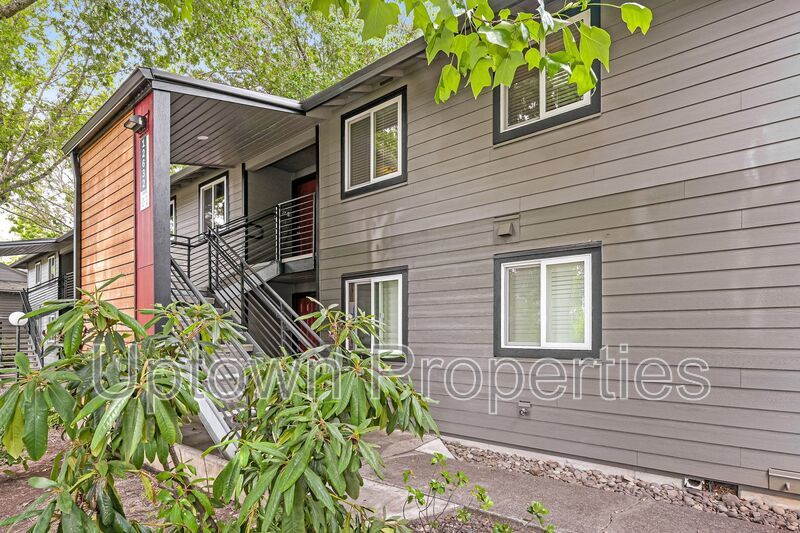 1BD 1BA Single Level Condo + Fireplace + 1 Car Garage + Fitness Center + Tennis Courts + Community Pool property image