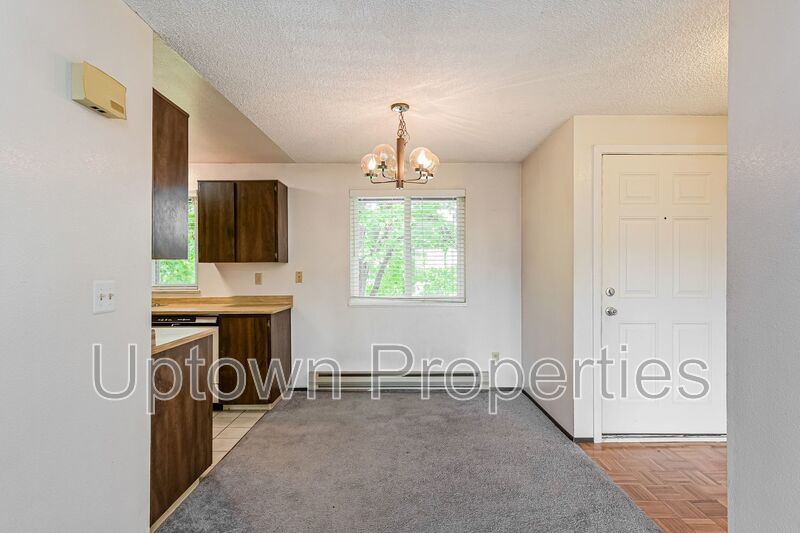 1BD 1BA Single Level Condo + Fireplace + 1 Car Garage + Fitness Center + Tennis Courts + Community Pool property image