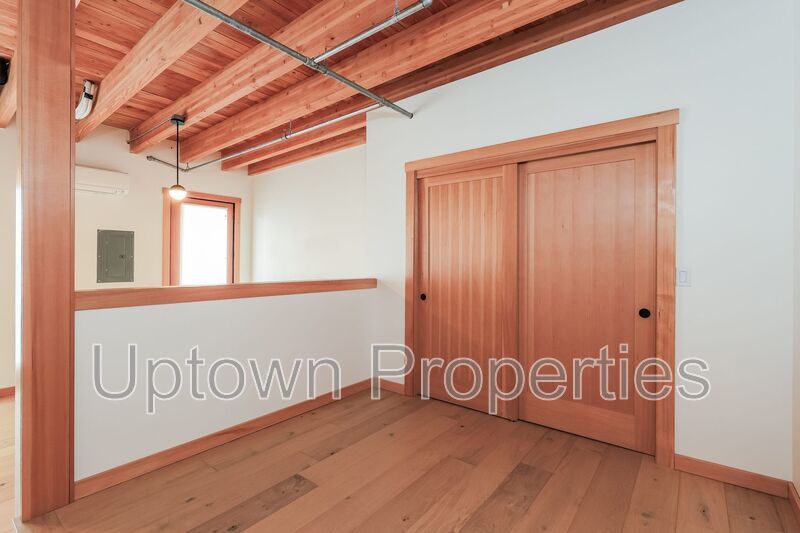 1BD/1BTH Modern and Open Floorplan in North Portland property image