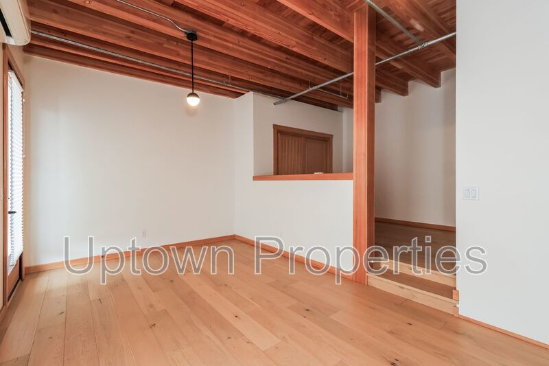 1BD/1BTH Modern and Open Floorplan in North Portland property image