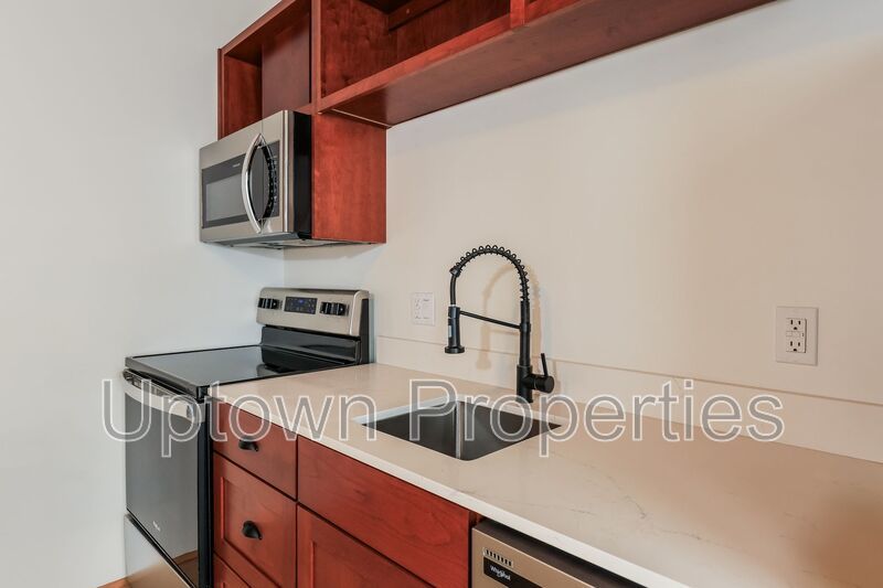 1BD/1BTH Modern and Open Floorplan in North Portland property image