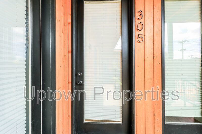 1BD/1BTH + Sunken Living Room + W/D + A/C property image