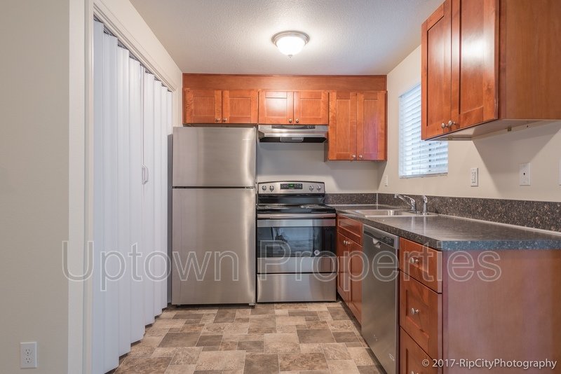 2 Bed 1 Bath Townhome Back Corner Unit + W/D Included + Huge Balcony + Parking Included! property image