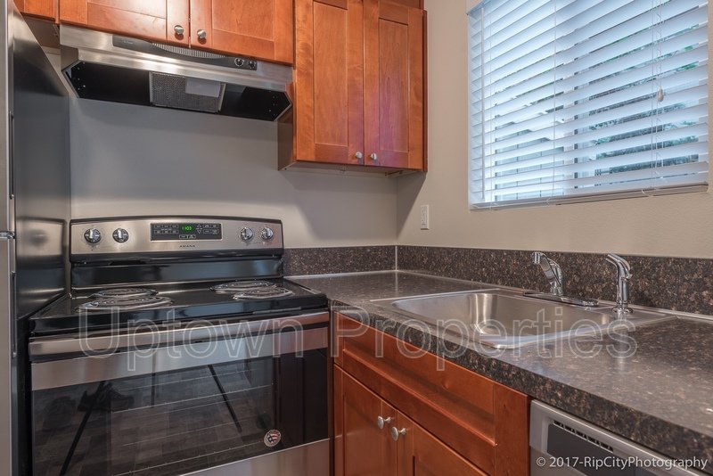 2 Bed 1 Bath Townhome Back Corner Unit + W/D Included + Huge Balcony + Parking Included! property image