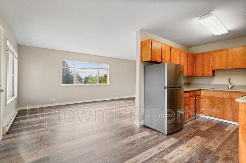 Renovated 2BD near Powell Park! property image