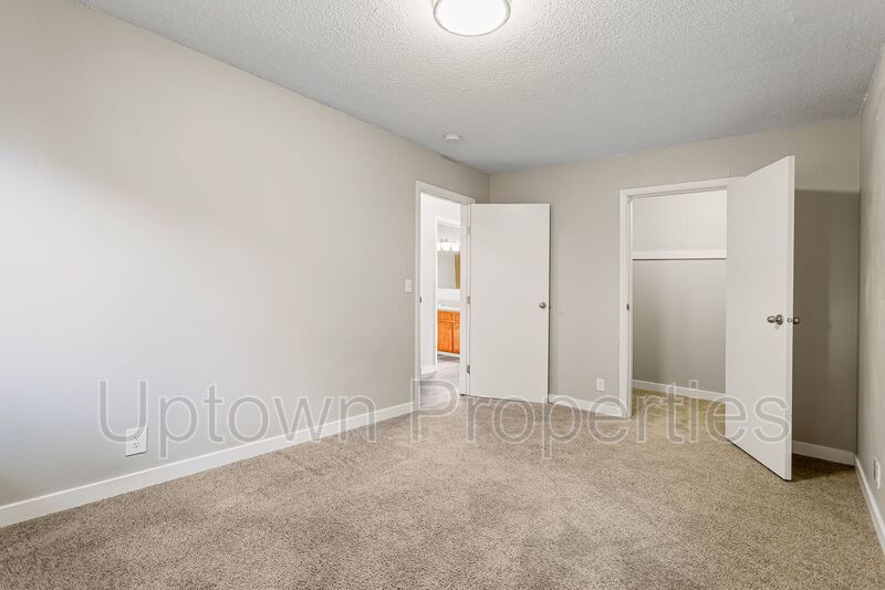 Renovated 2BD near Powell Park! property image