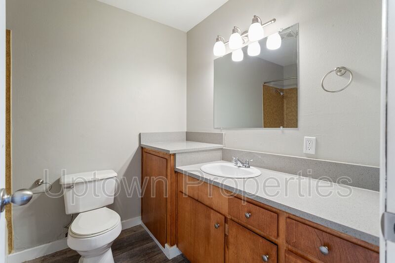 Renovated 2BD near Powell Park! property image
