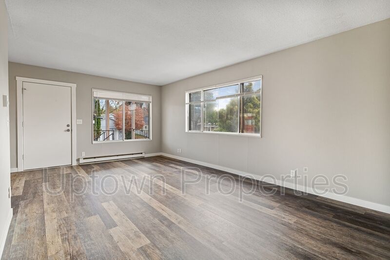 Renovated 2BD near Powell Park! property image