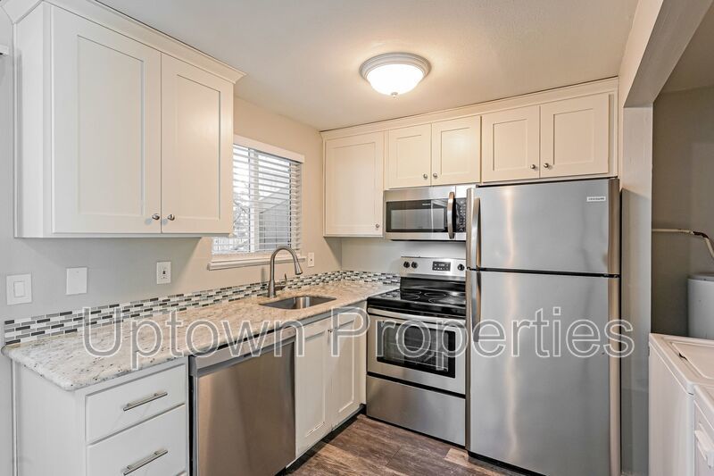 2BD/1BA Townhome + Washer/Dryer In Unit + Parking Included! + Huge Balcony + Newly Renovated property image