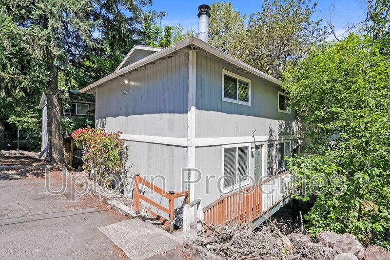 2BD/1BA Townhome + Washer/Dryer In Unit + Parking Included! + Huge Balcony + Newly Renovated property image