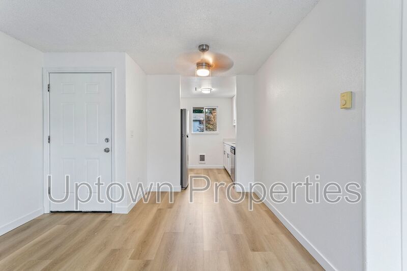 Fully Renovated Upstairs 2-bedroom/1-bath with Washer and Dryer in unit! property image