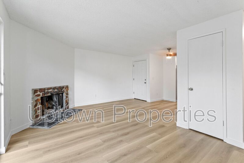 Fully Renovated Upstairs 2-bedroom/1-bath with Washer and Dryer in unit! property image