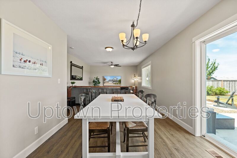 3BD 2.5BA Single Family Home with Newly Renovated Bathrooms + AC + Yard + W/D property image