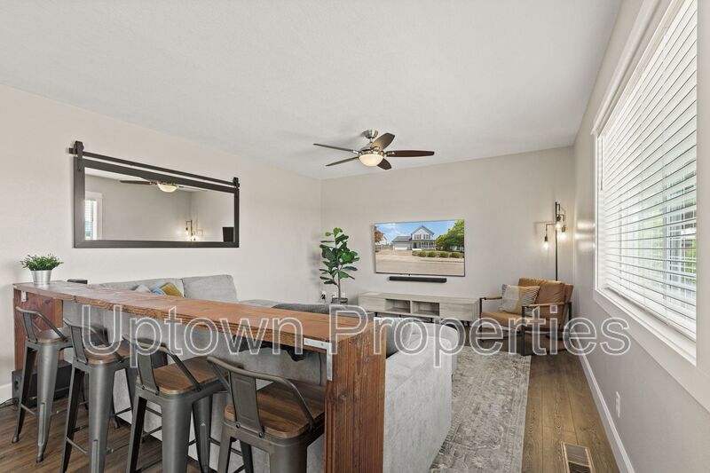 3BD 2.5BA Single Family Home with Newly Renovated Bathrooms + AC + Yard + W/D property image