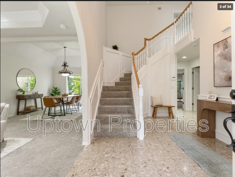 Elmonica Luxury! 4BD/3BTH w/ 3-Car Garage + A/C + Oversized Backyard + Pets Welcome! property image