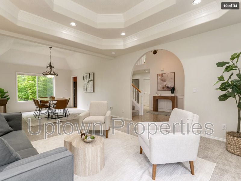 Elmonica Luxury! 4BD/3BTH w/ 3-Car Garage + A/C + Oversized Backyard + Pets Welcome! property image