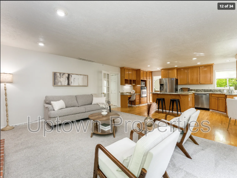 Elmonica Luxury! 4BD/3BTH w/ 3-Car Garage + A/C + Oversized Backyard + Pets Welcome! property image