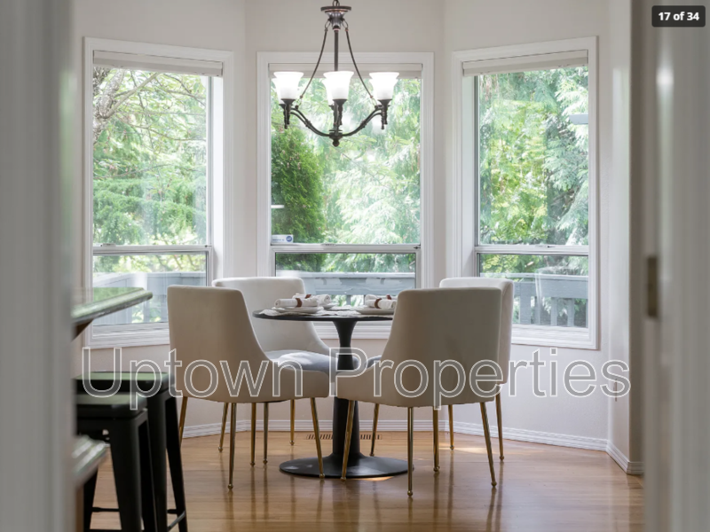 Elmonica Luxury! 4BD/3BTH w/ 3-Car Garage + A/C + Oversized Backyard + Pets Welcome! property image