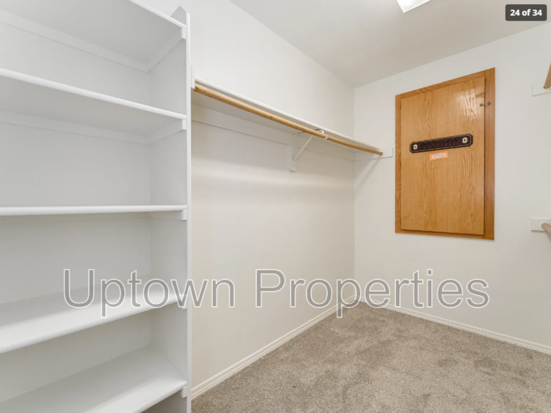 Elmonica Luxury! 4BD/3BTH w/ 3-Car Garage + A/C + Oversized Backyard + Pets Welcome! property image